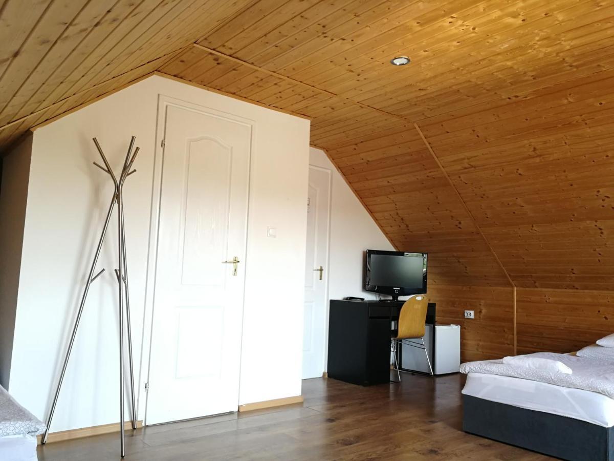 Manoka Guest House โมจเยอโรด ภายนอก รูปภาพ