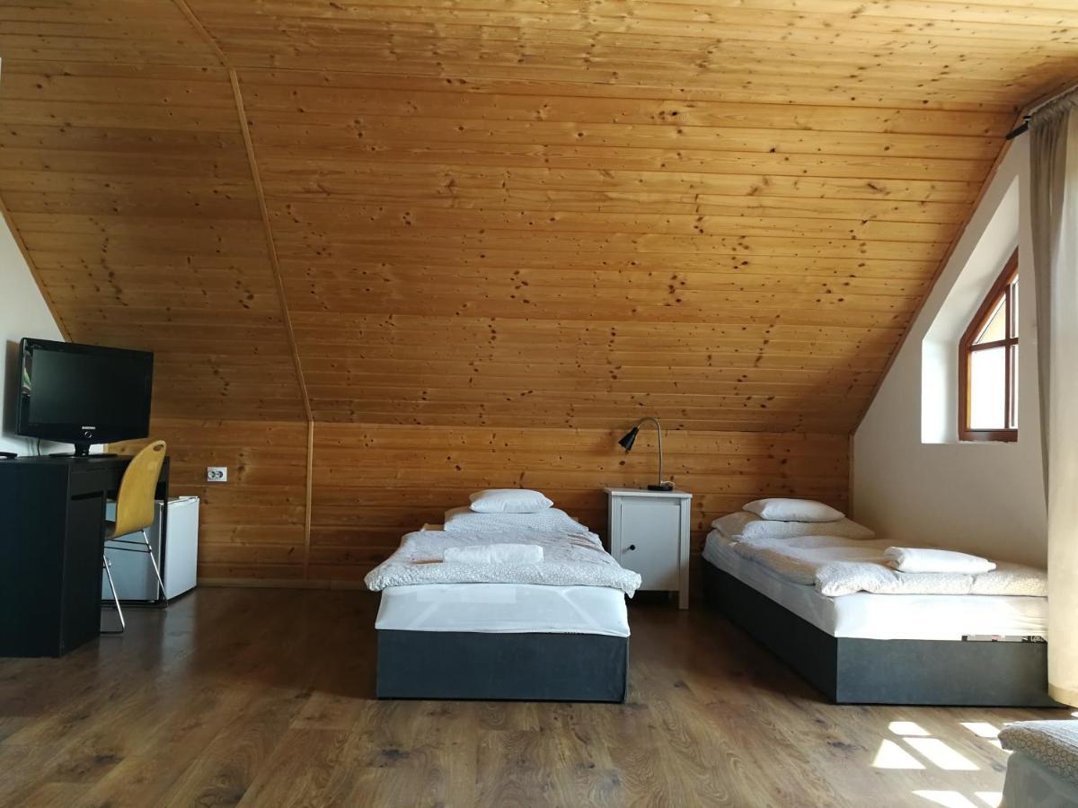 Manoka Guest House โมจเยอโรด ภายนอก รูปภาพ